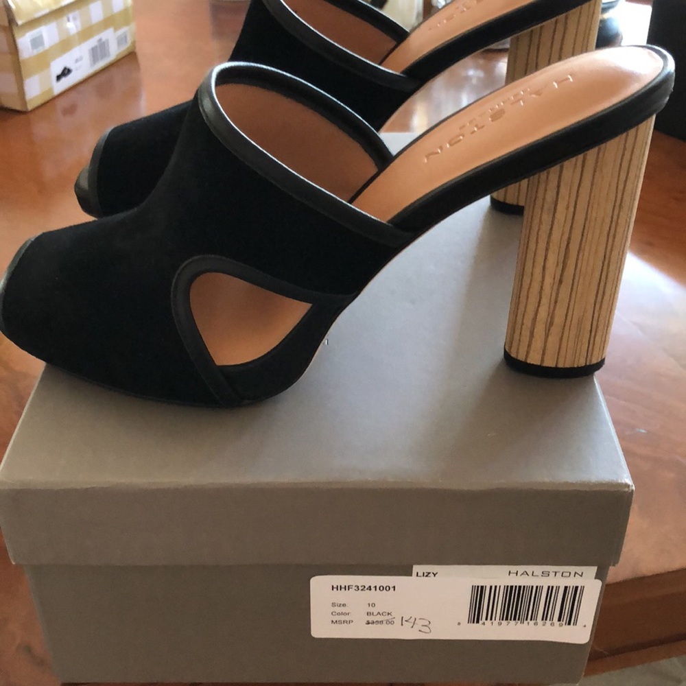 Halston Heritage Lizy 10
